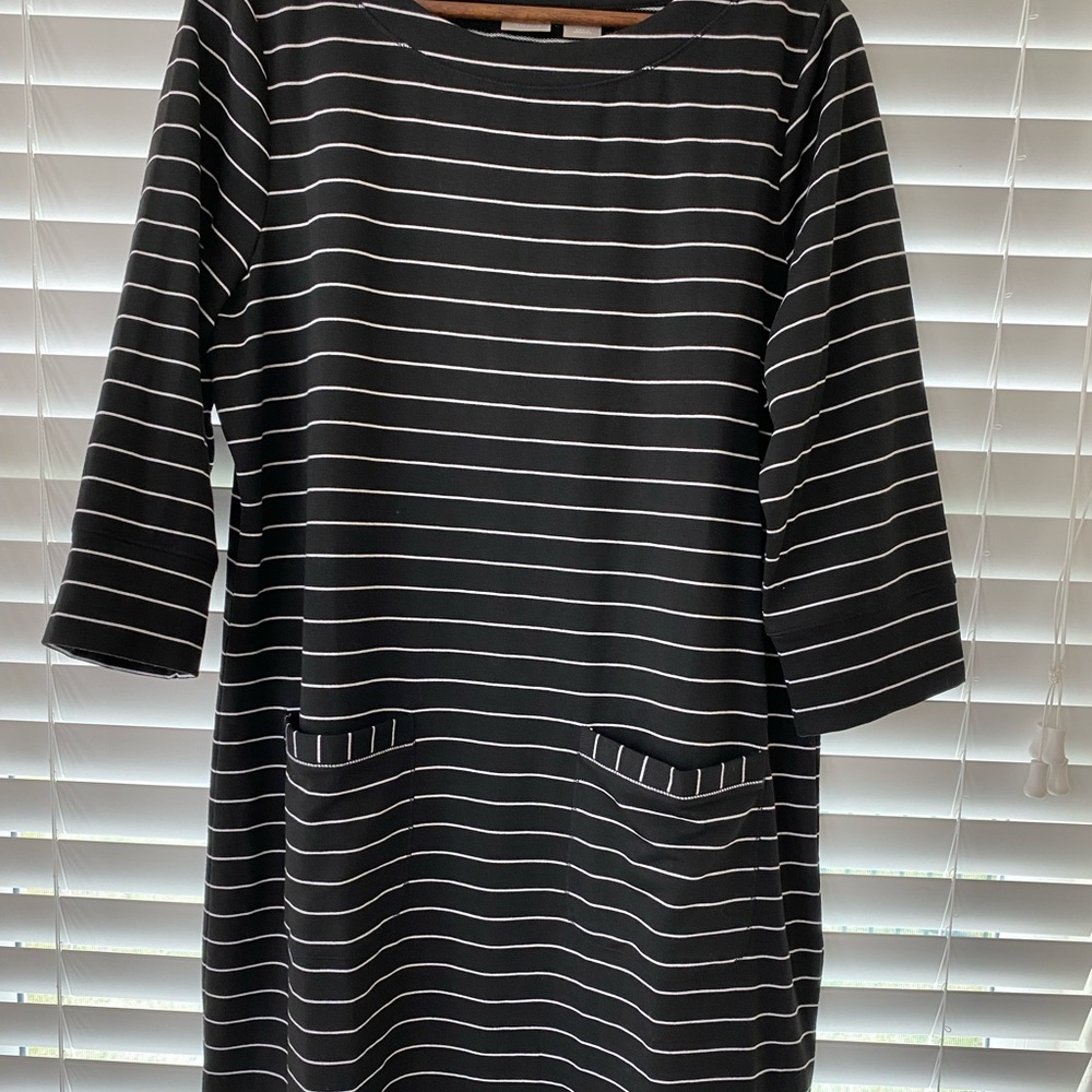 Classic black with white strip tshirt dress